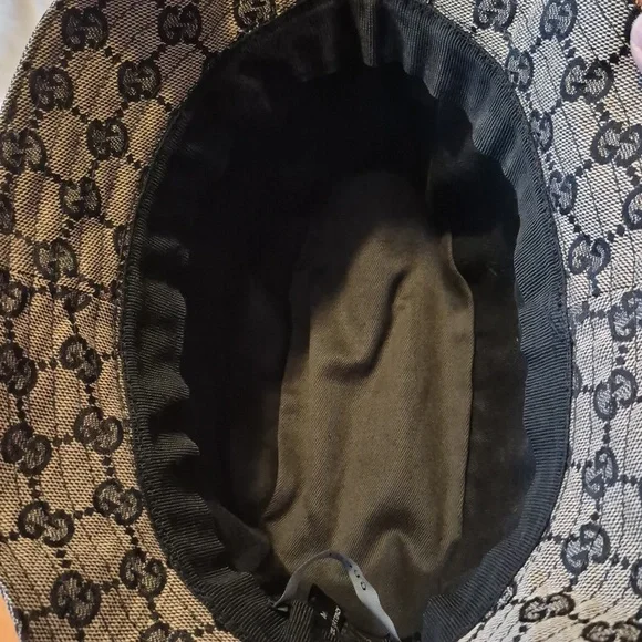 Gucci Black and Burgundy Monogram Bucket Hat - Picture 7 of 7